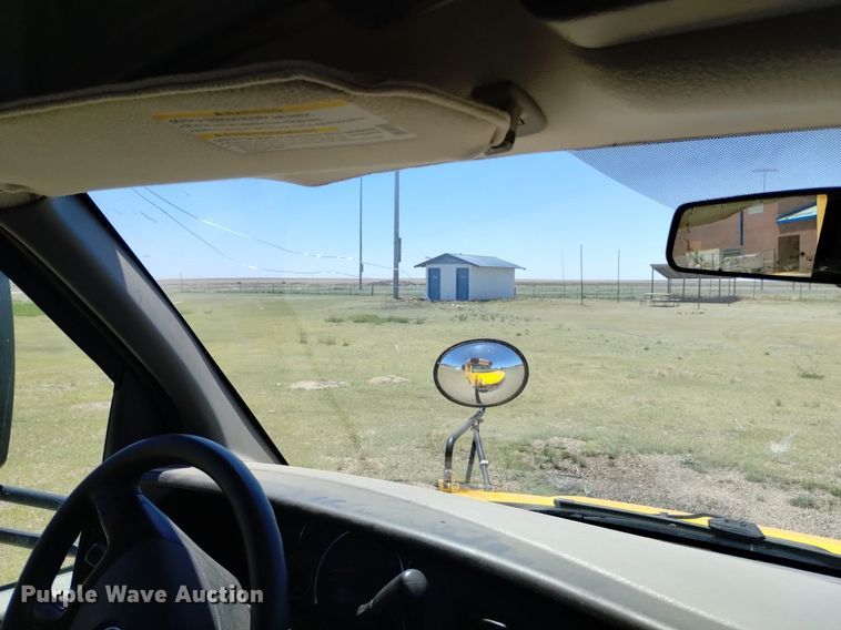 image for item DQ6123 2009 Bluebird school bus