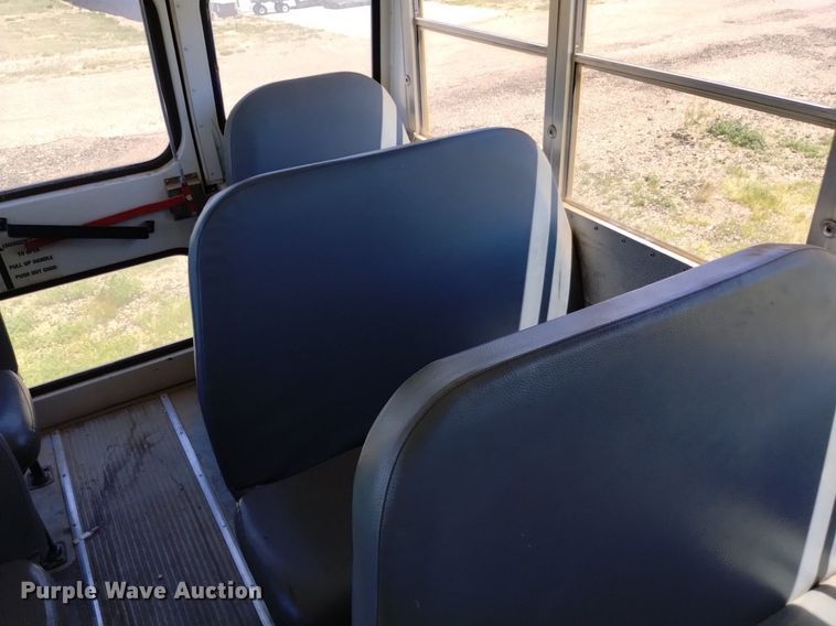 image for item DQ6123 2009 Bluebird school bus