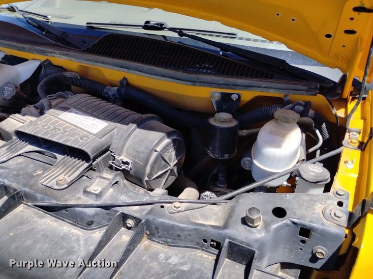 image for item DQ6123 2009 Bluebird school bus