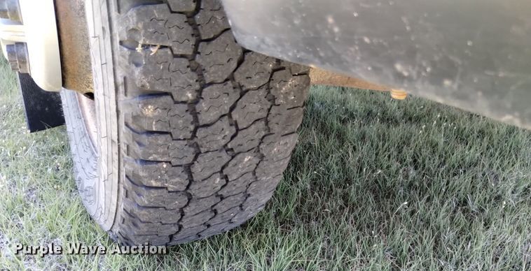 image for item DQ6123 2009 Bluebird school bus