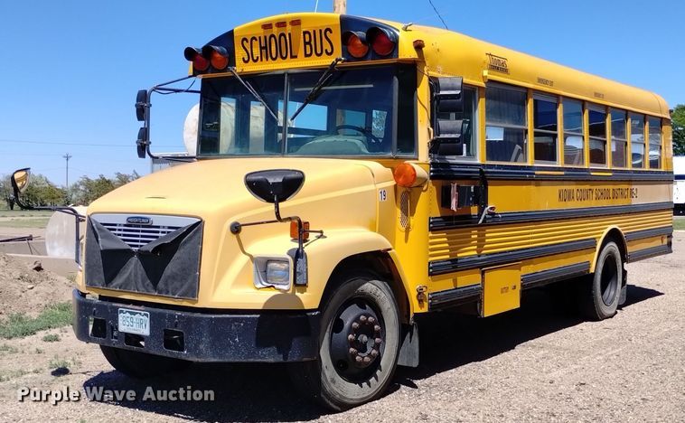 image for item DQ6124 2003 Freightliner  FS65 school bus