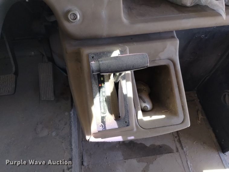 image for item DQ6124 2003 Freightliner  FS65 school bus