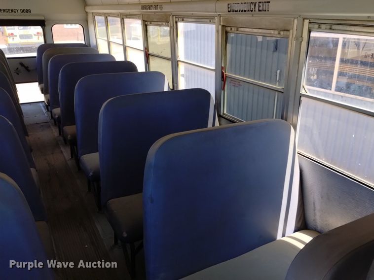 image for item DQ6124 2003 Freightliner  FS65 school bus