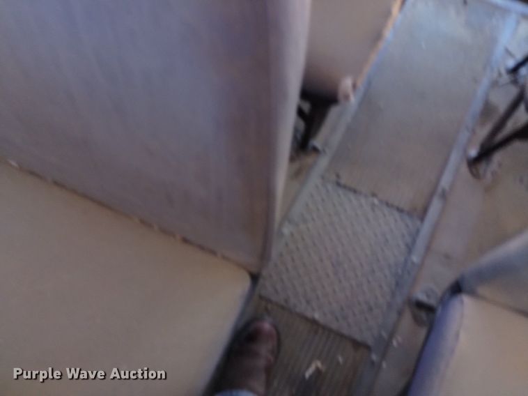 image for item DQ6124 2003 Freightliner  FS65 school bus