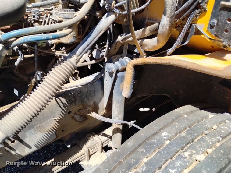 image for item DQ6124 2003 Freightliner  FS65 school bus