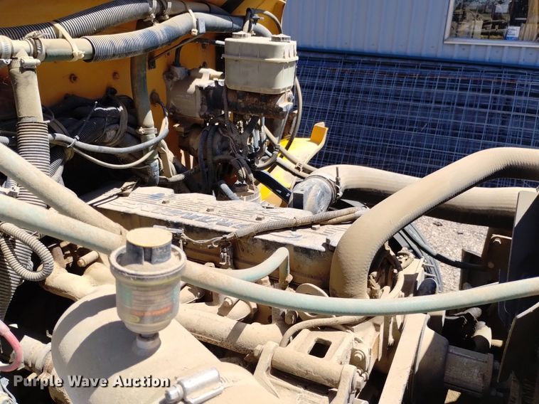 image for item DQ6124 2003 Freightliner  FS65 school bus