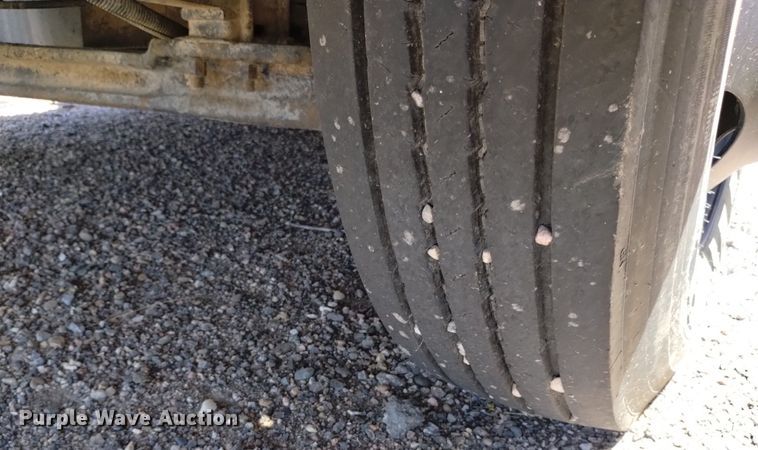 image for item DQ6124 2003 Freightliner  FS65 school bus