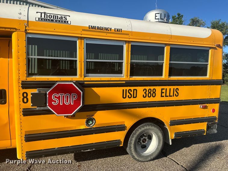 image for item DQ6784 2008 GMC  Magnavan school bus