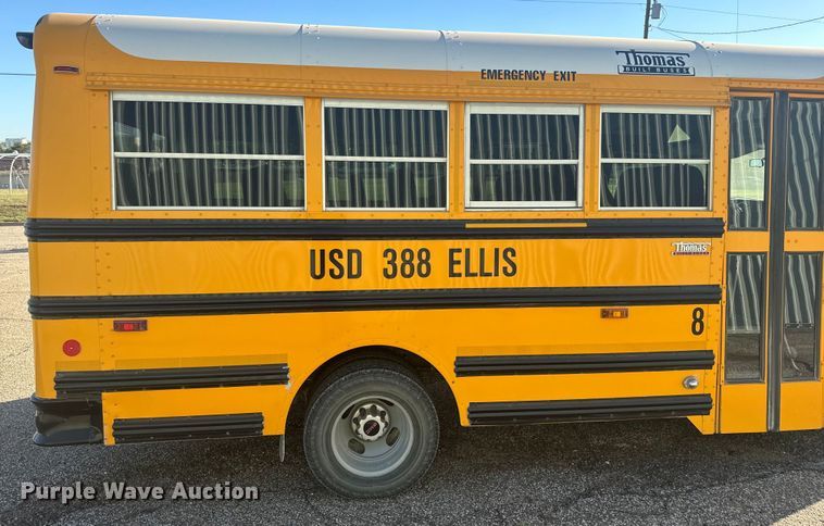 image for item DQ6784 2008 GMC  Magnavan school bus