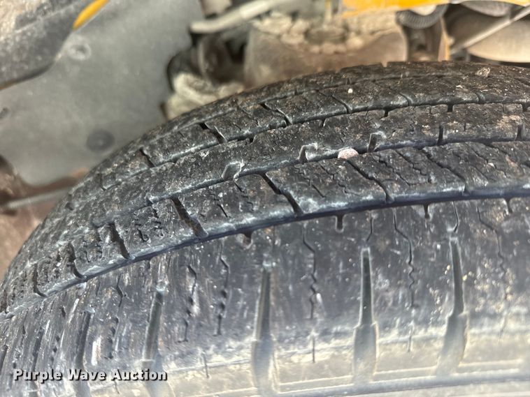 image for item DQ6784 2008 GMC  Magnavan school bus