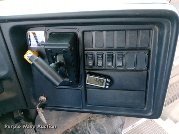 image for item DQ7122 2014 IC CE S school bus