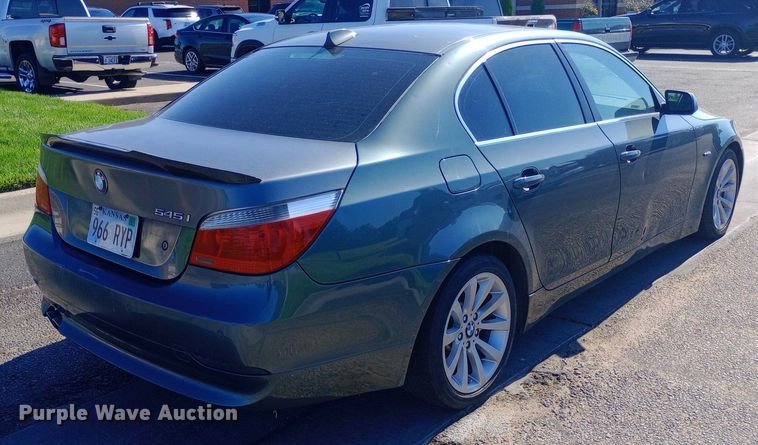 image for item DQ7147 2004 BMW 545i 