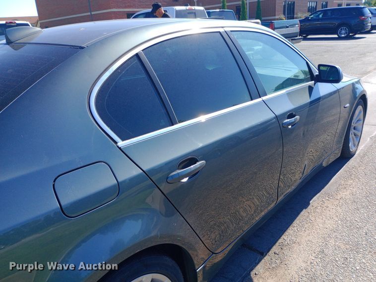 image for item DQ7147 2004 BMW 545i 