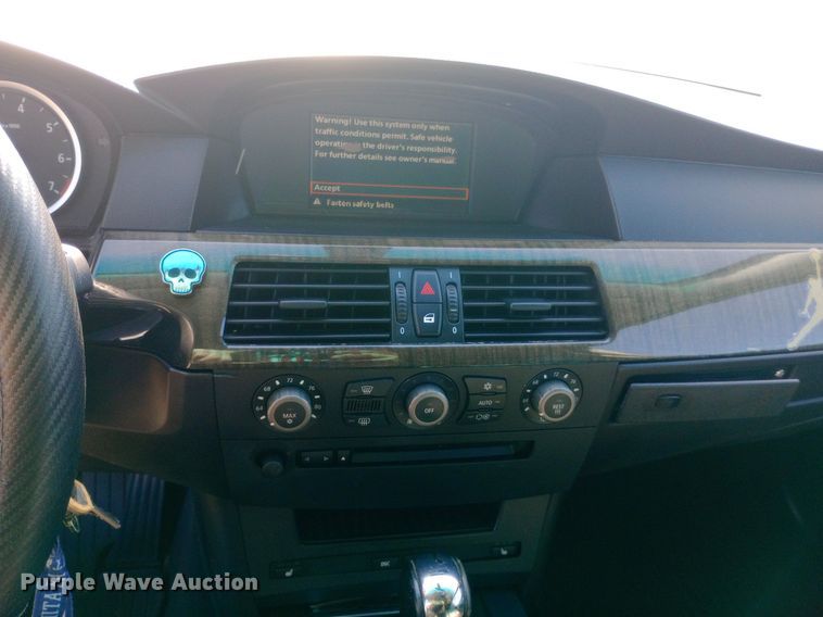 image for item DQ7147 2004 BMW 545i 