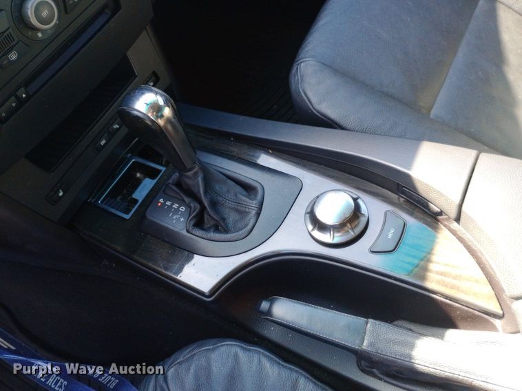 image for item DQ7147 2004 BMW 545i 