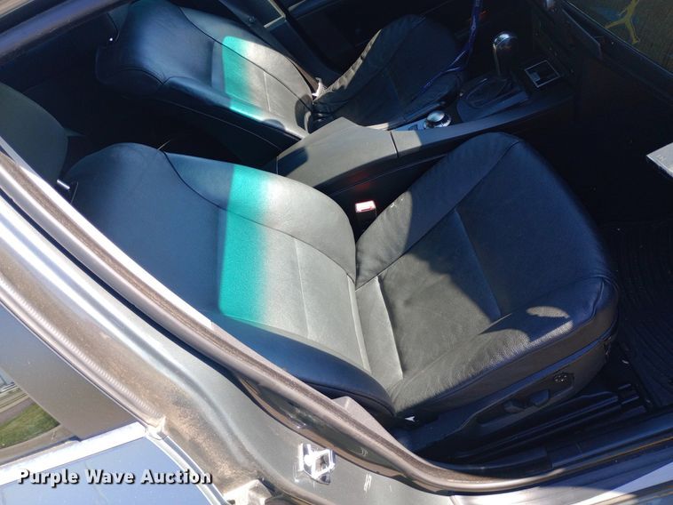 image for item DQ7147 2004 BMW 545i 