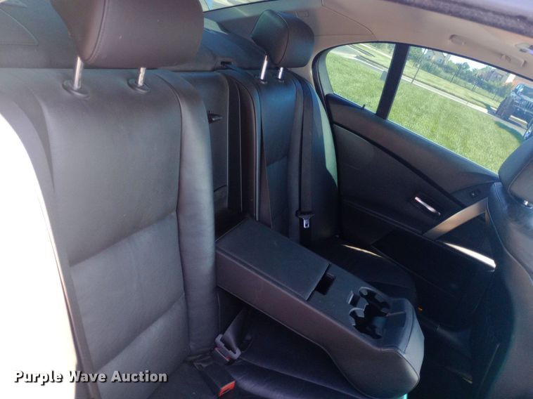 image for item DQ7147 2004 BMW 545i 