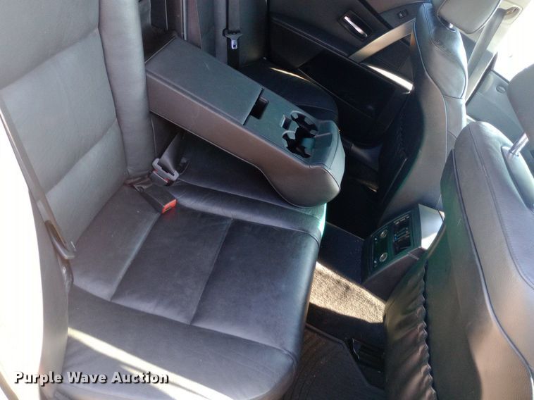 image for item DQ7147 2004 BMW 545i 