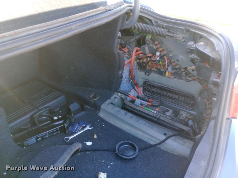 image for item DQ7147 2004 BMW 545i 