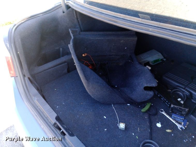 image for item DQ7147 2004 BMW 545i 