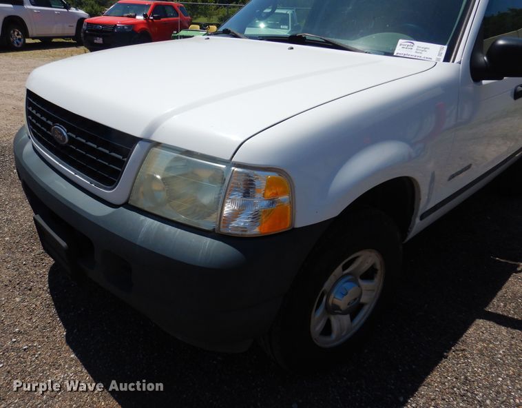 image for item DQ7153 2005 Ford  Explorer SUV