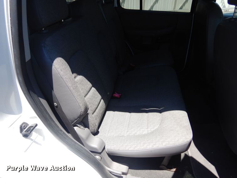 image for item DQ7153 2005 Ford  Explorer SUV