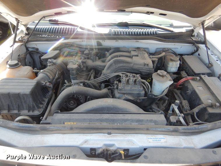 image for item DQ7153 2005 Ford  Explorer SUV