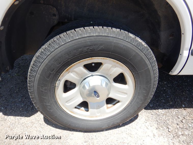 image for item DQ7153 2005 Ford  Explorer SUV