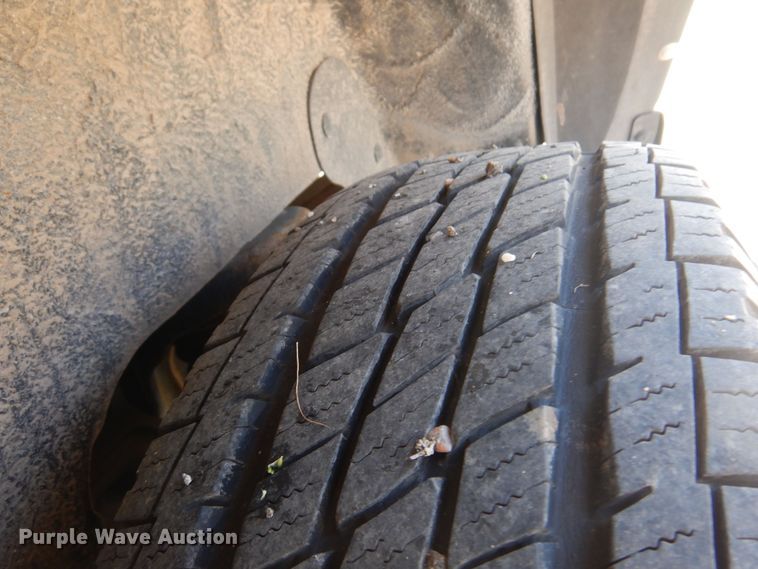 image for item DQ7153 2005 Ford  Explorer SUV