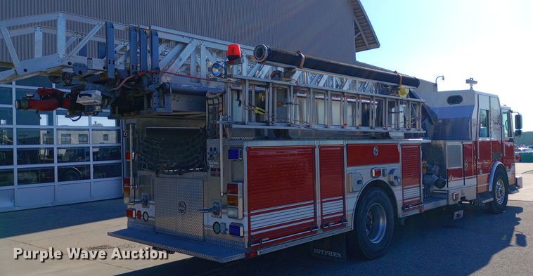 image for item DQ7158 2007 Sutphen 75' Ladder Quint fire truck