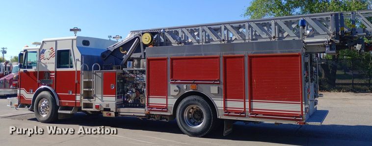 image for item DQ7158 2007 Sutphen 75' Ladder Quint fire truck