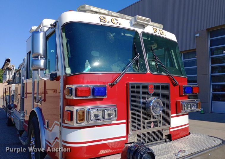 image for item DQ7158 2007 Sutphen 75' Ladder Quint fire truck