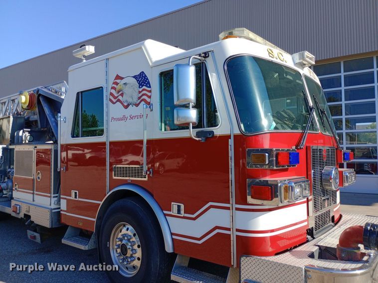 image for item DQ7158 2007 Sutphen 75' Ladder Quint fire truck