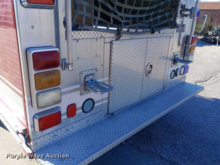 image for item DQ7158 2007 Sutphen 75' Ladder Quint fire truck