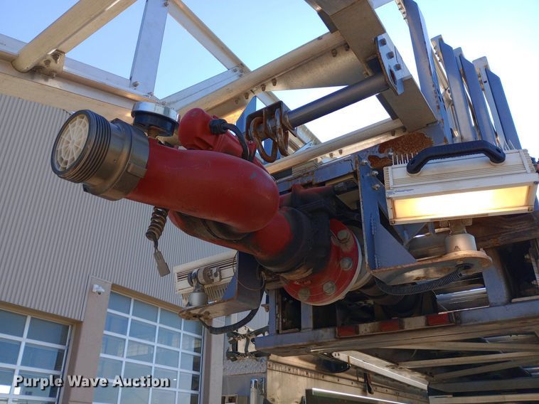 image for item DQ7158 2007 Sutphen 75' Ladder Quint fire truck