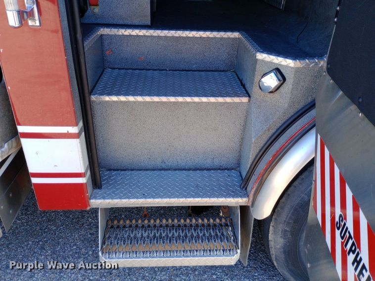 image for item DQ7158 2007 Sutphen 75' Ladder Quint fire truck