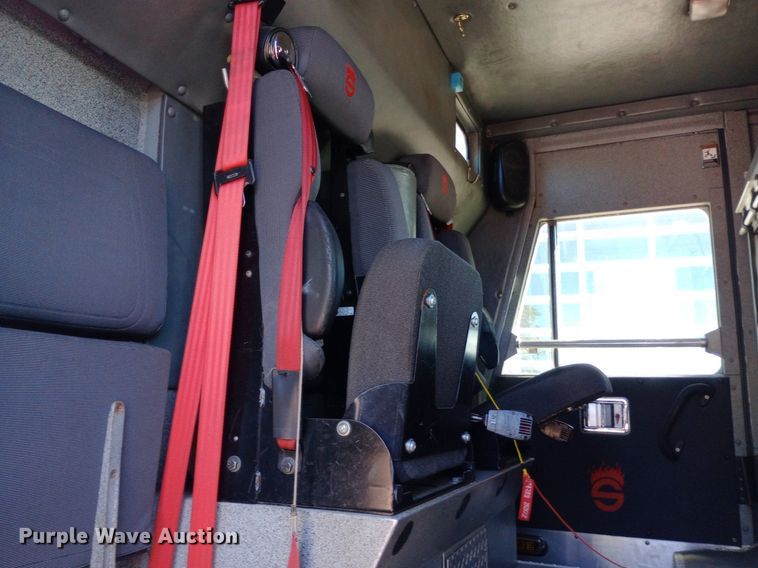 image for item DQ7158 2007 Sutphen 75' Ladder Quint fire truck