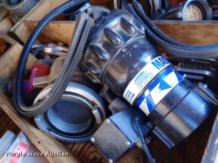 image for item DQ7158 2007 Sutphen 75' Ladder Quint fire truck