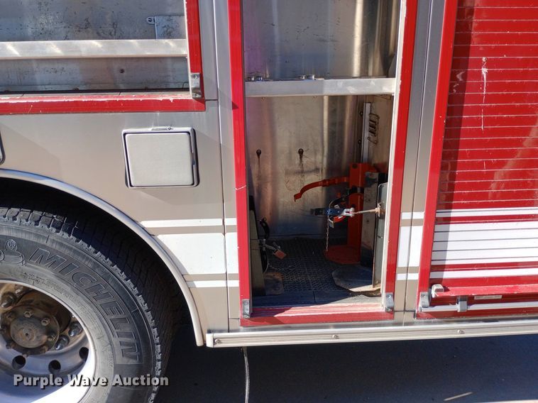 image for item DQ7158 2007 Sutphen 75' Ladder Quint fire truck