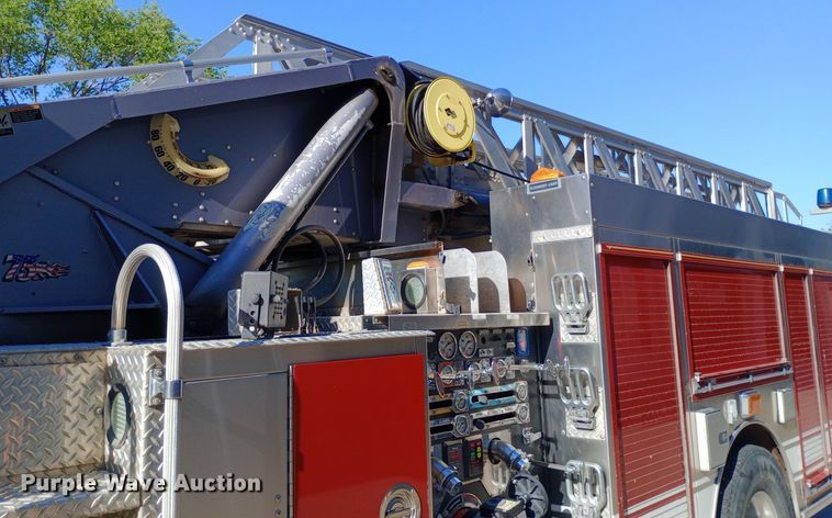 image for item DQ7158 2007 Sutphen 75' Ladder Quint fire truck