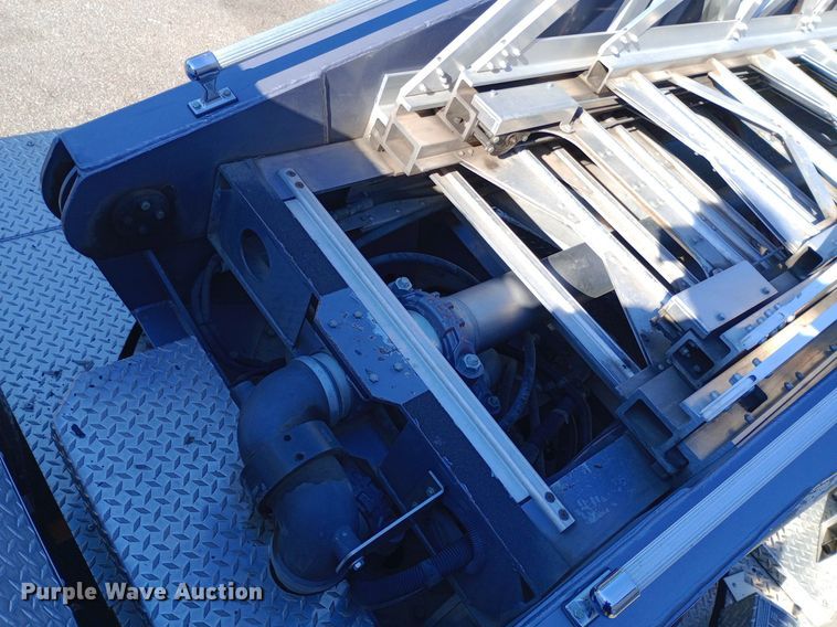 image for item DQ7158 2007 Sutphen 75' Ladder Quint fire truck