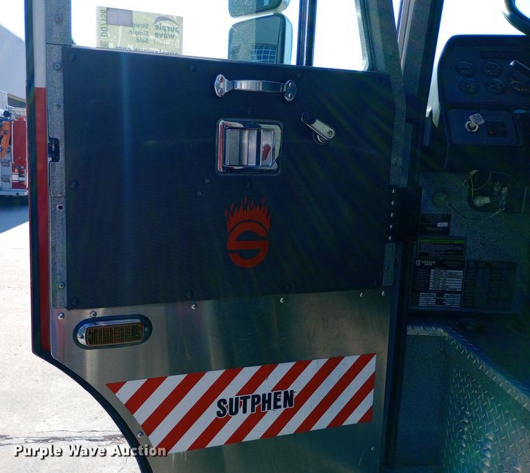 image for item DQ7158 2007 Sutphen 75' Ladder Quint fire truck