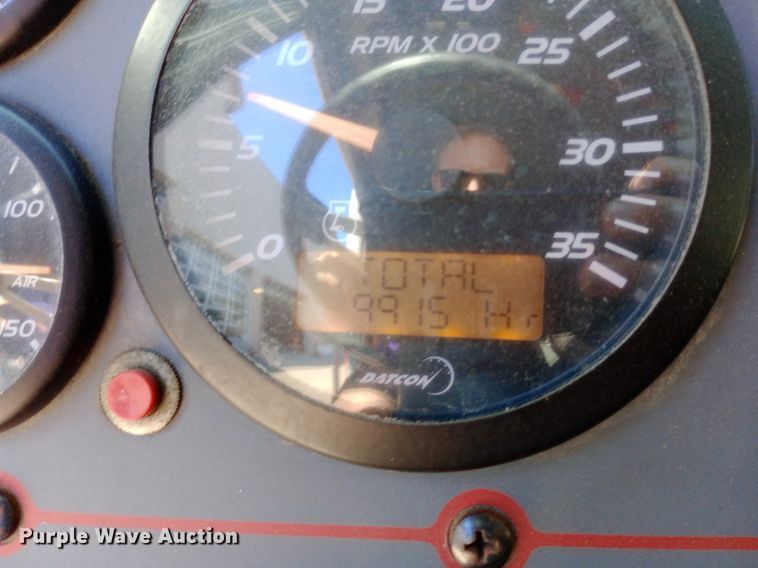 image for item DQ7158 2007 Sutphen 75' Ladder Quint fire truck