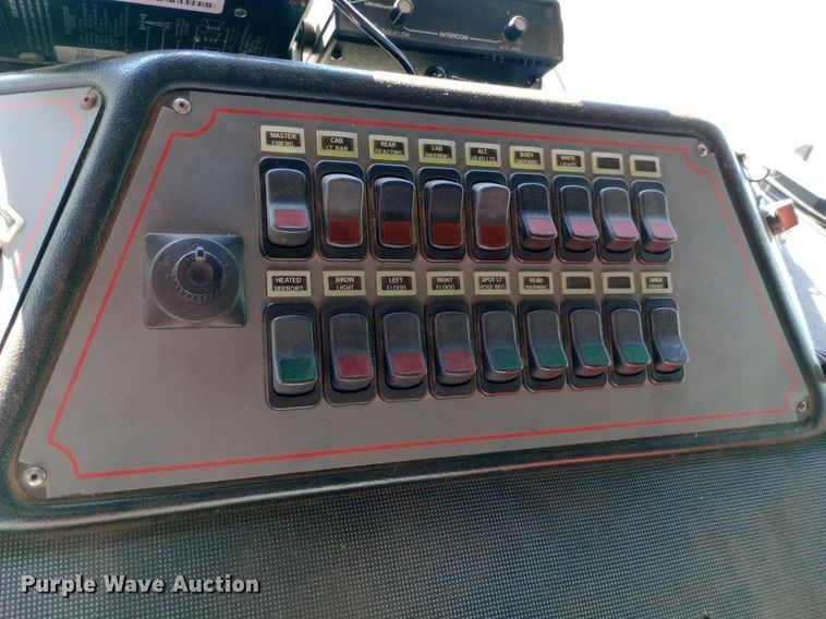 image for item DQ7158 2007 Sutphen 75' Ladder Quint fire truck