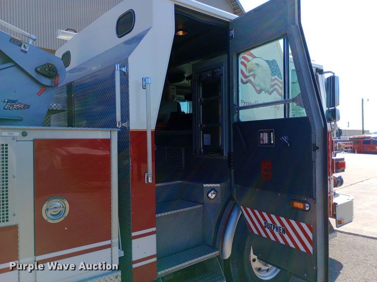 image for item DQ7158 2007 Sutphen 75' Ladder Quint fire truck