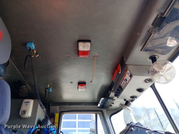 image for item DQ7158 2007 Sutphen 75' Ladder Quint fire truck