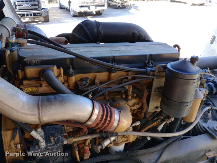 image for item DQ7158 2007 Sutphen 75' Ladder Quint fire truck