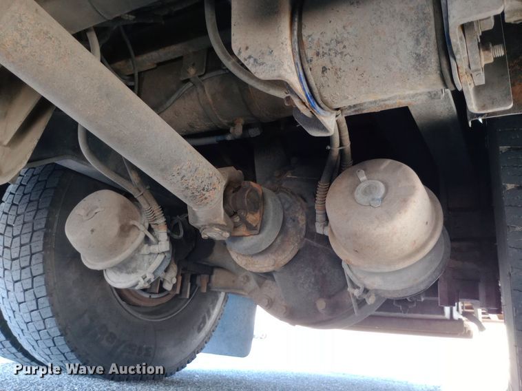 image for item DQ7158 2007 Sutphen 75' Ladder Quint fire truck