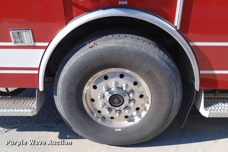 image for item DQ7158 2007 Sutphen 75' Ladder Quint fire truck