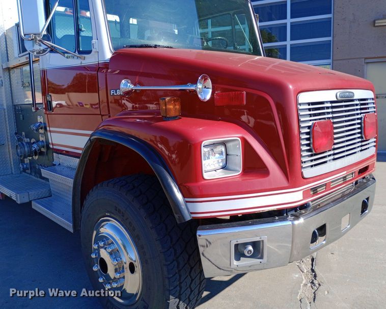 image for item DQ7159 2000 Freightliner  FL80 fire truck